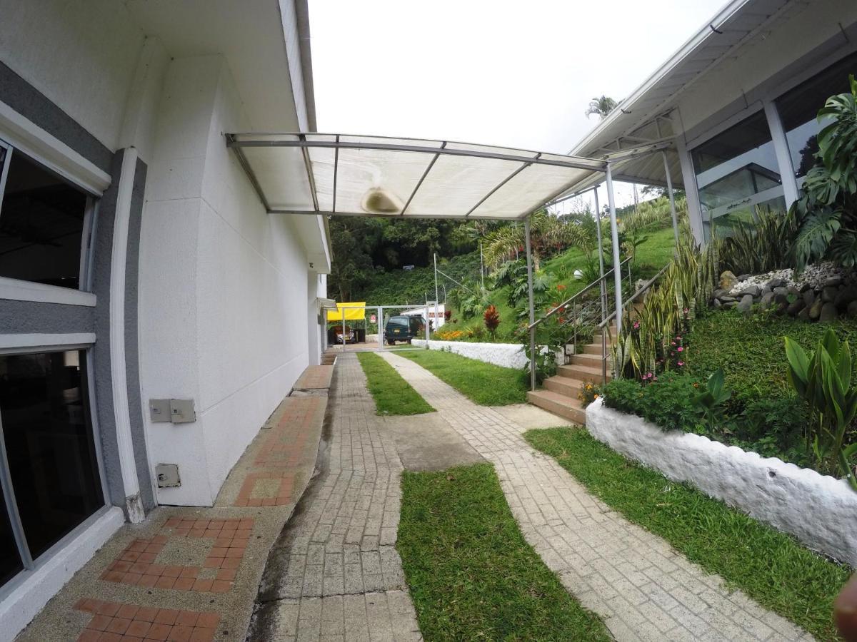 Sky Club Eco Hotel Belen de Umbria Екстер'єр фото